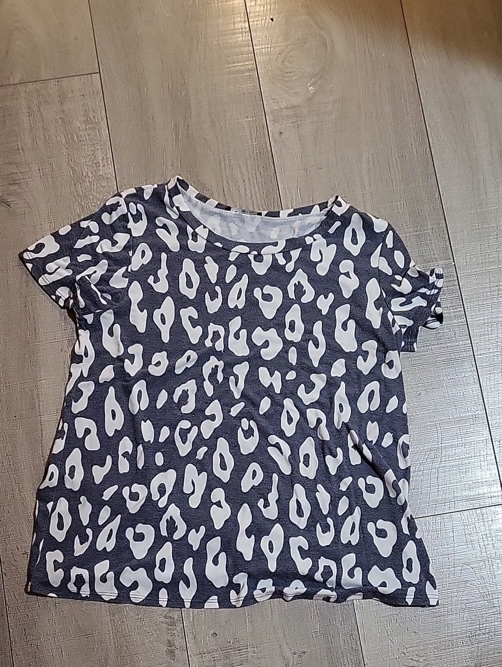 Women's Black Leopard Spot Short Sleeve Tee